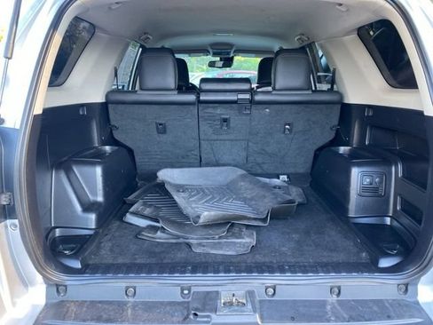 Used 2020 Toyota 4Runner SR5 Premium AWD/4WD image 32