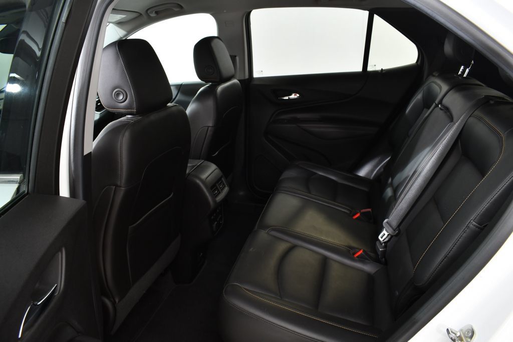Used 2018 Chevrolet Equinox Premier AWD/4WD image 16
