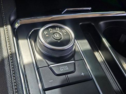 Certified 2024 Ford Expedition XLT RWD image 12