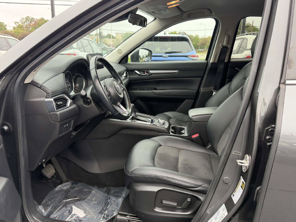 Used 2021 MAZDA CX-5 Touring FWD image 17