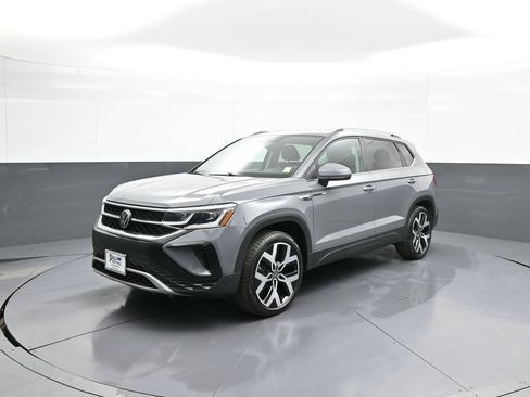 Used 2023 Volkswagen Taos SEL AWD/4WD image 1