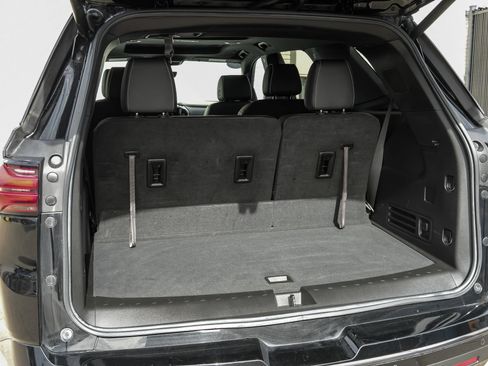 Used 2022 Chevrolet Traverse Premier w/ Redline Edition FWD image 69