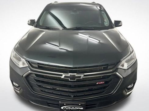 Used 2021 Chevrolet Traverse RS image 3