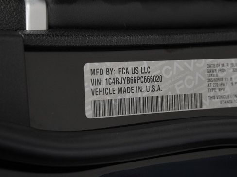 Used 2023 Jeep Grand Cherokee 4WD 4xe image 57