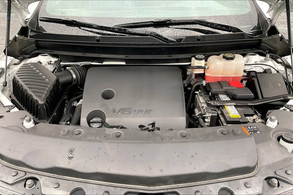 Used 2023 Buick Enclave Essence FWD image 33