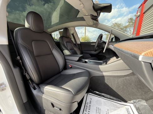 Used 2023 Tesla Model Y Long Range image 16