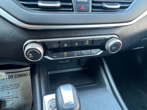 Used 2019 Nissan Altima 2.5 S FWD image 23