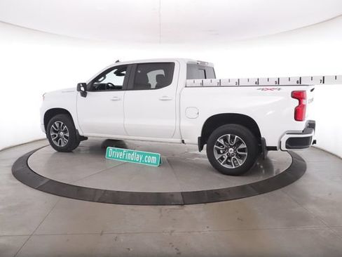 Used 2023 Chevrolet Silverado 1500 RST w/ Convenience Package II AWD/4WD image 8