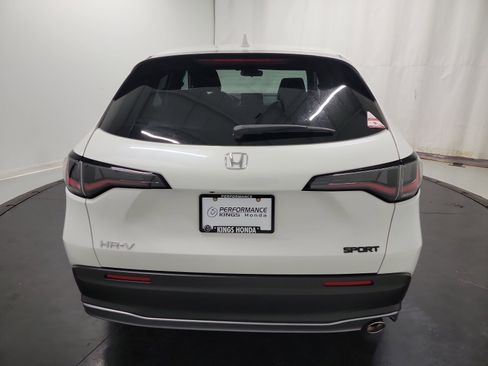 Certified 2025 Honda HR-V Sport image 8