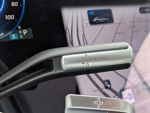 Used 2022 Mercedes-Benz EQS 580 4MATIC Sedan image 12