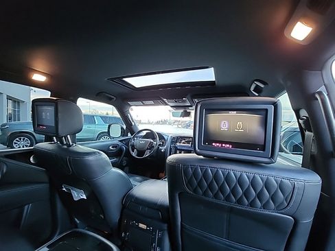 Used 2021 INFINITI QX80 Sensory w/ All-Season Package image 9