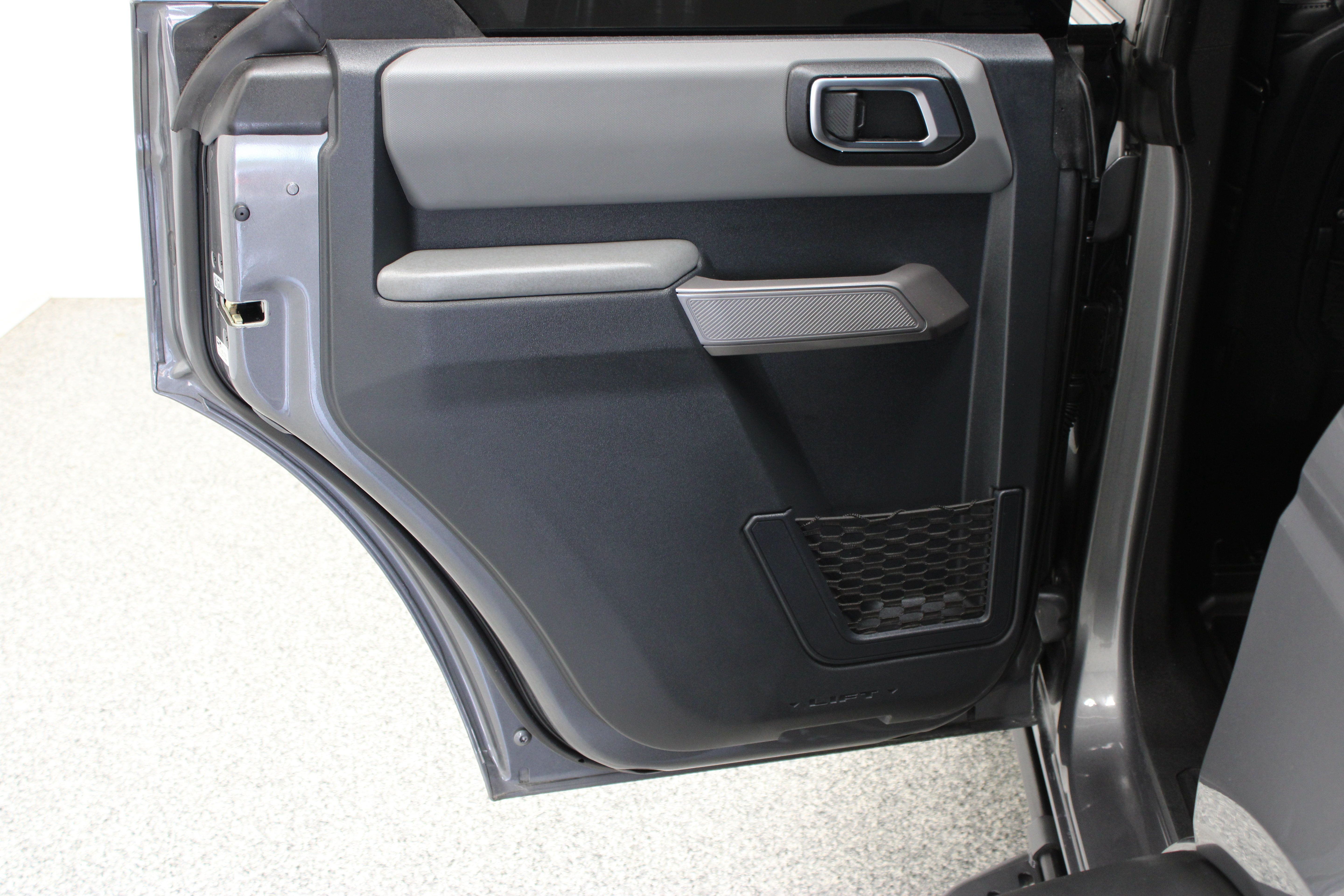 Used 2023 Ford Bronco Black Diamond w/ Sasquatch Package AWD/4WD image 28