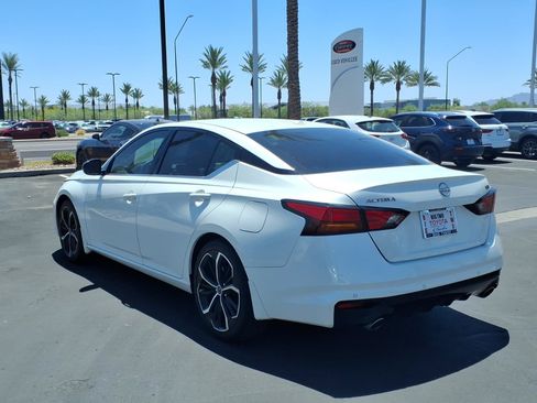 Used 2024 Nissan Altima 2.5 SR FWD image 6