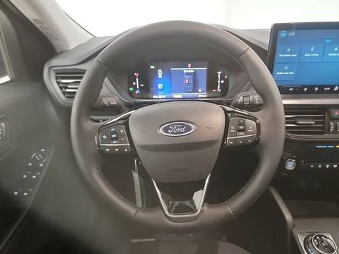 New 2025 Ford Escape SE w/ Class II Trailer Tow Package image 10