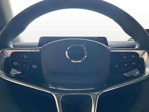 New 2025 Volvo EX90 Ultra image 25