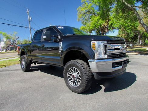 Used 2019 Ford F250 XL w/ STX Appearance Package image 14