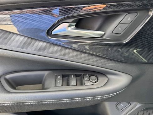 Used 2024 Chevrolet Blazer EV LT image 15