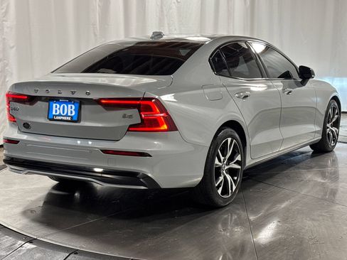 Used 2024 Volvo S60 B5 Core FWD image 9
