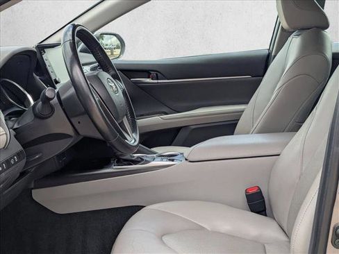 Used 2023 Toyota Camry XLE image 14