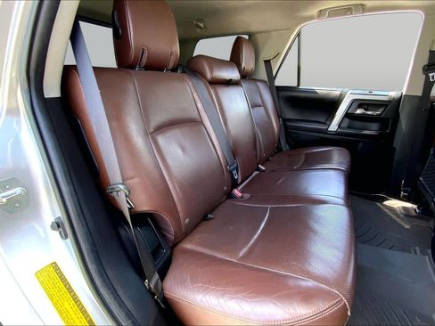 Used 2017 Toyota 4Runner Limited AWD/4WD image 19
