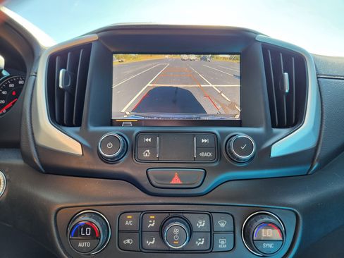 Used 2020 GMC Terrain SLT w/ Preferred Package image 18