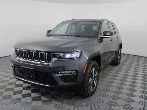 Used 2023 Jeep Grand Cherokee 4WD 4xe image 25