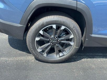 New 2027 Chevrolet Equinox RS w/ LPO, Floor Liner Package