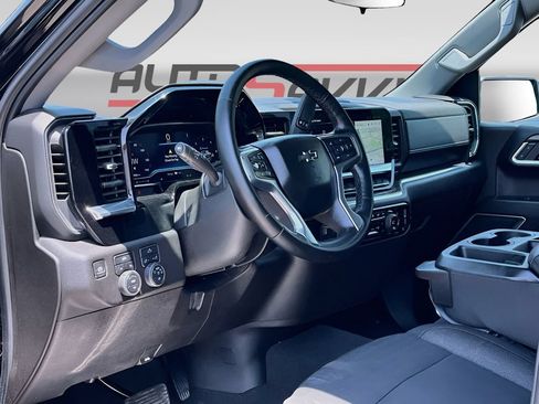 Used 2025 Chevrolet Silverado 1500 RST w/ Protection Package AWD/4WD image 9