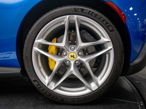 Used 2026 Ferrari Roma Spider RWD image 48