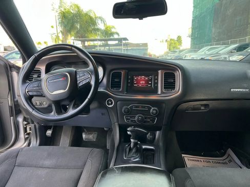 Used 2015 Dodge Charger SE image 11