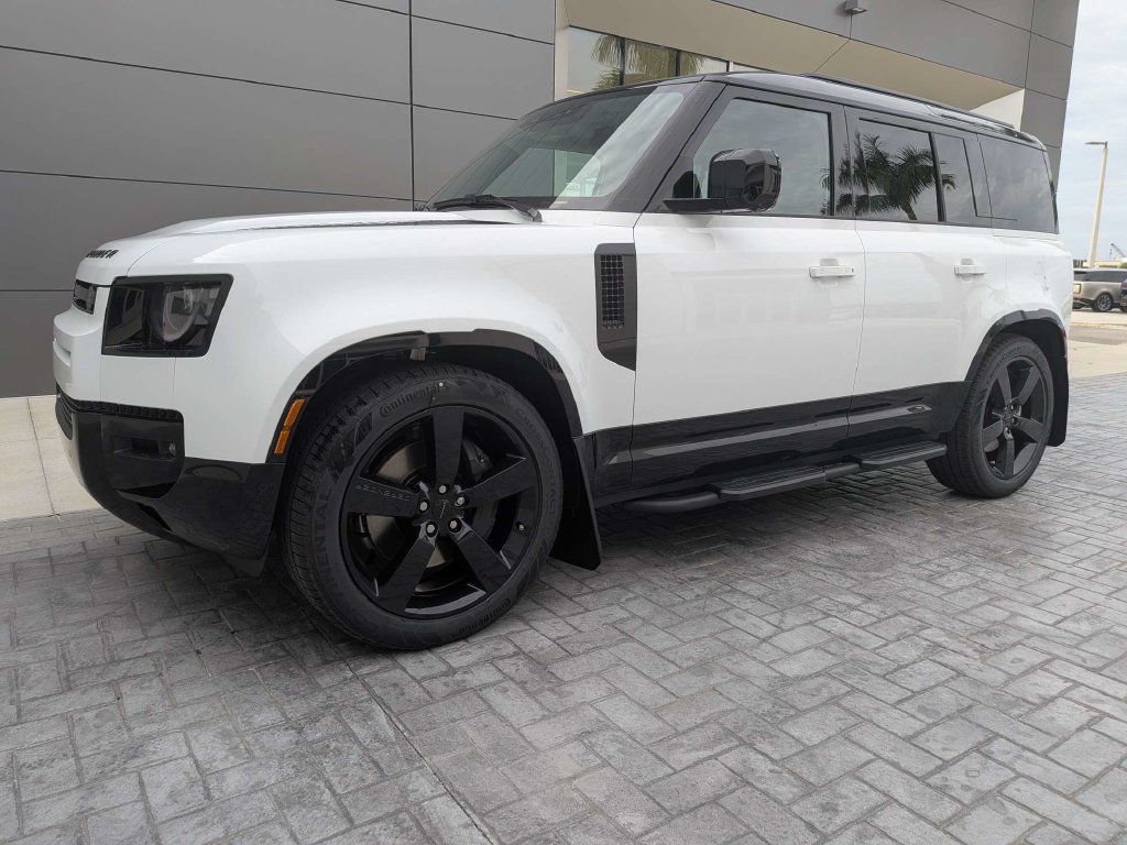 New 2026 Land Rover Defender 110 X-Dynamic SE AWD/4WD image 1