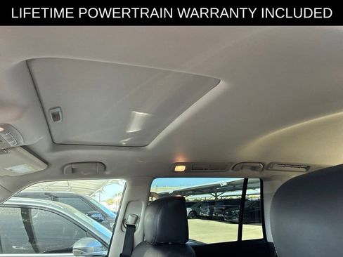 Used 2020 Nissan Armada Platinum w/ Captain's Chairs Package RWD image 9
