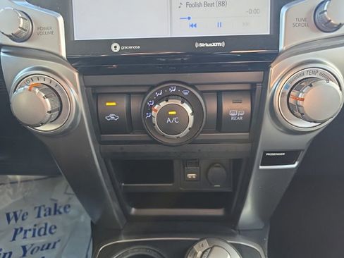 Used 2024 Toyota 4Runner SR5 image 28