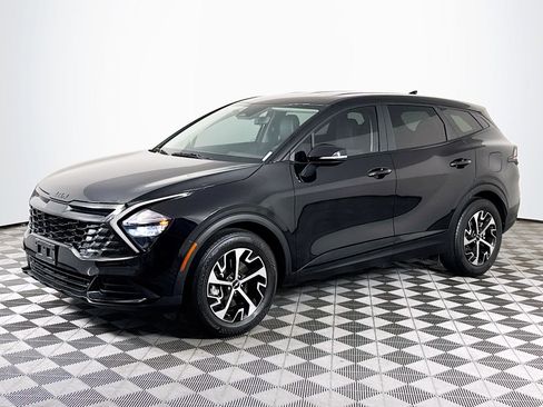 Used 2023 Kia Sportage EX FWD image 4
