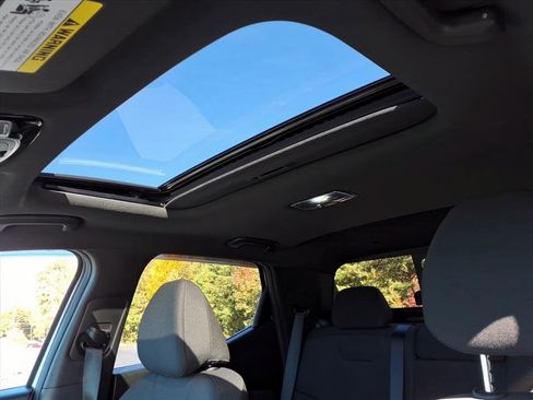 Used 2022 Hyundai Santa Cruz SEL w/ Activity Package image 13