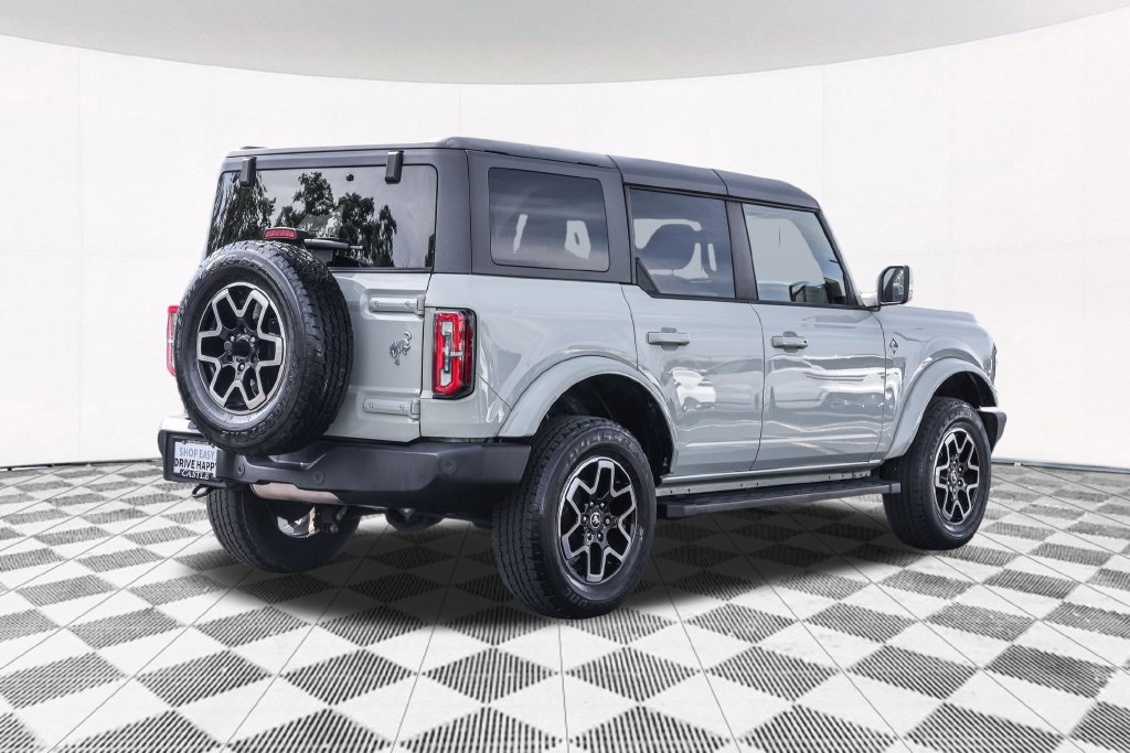 Used 2022 Ford Bronco Outer Banks AWD/4WD image 13