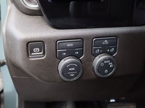 Certified 2025 Chevrolet Silverado 1500 LT image 11