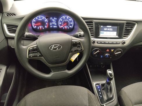 Used 2021 Hyundai Accent SE FWD image 22