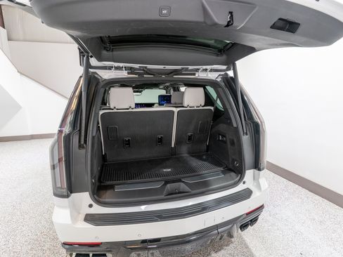 Used 2025 Cadillac Escalade V w/ LPO, Floor Liner Package AWD/4WD image 39