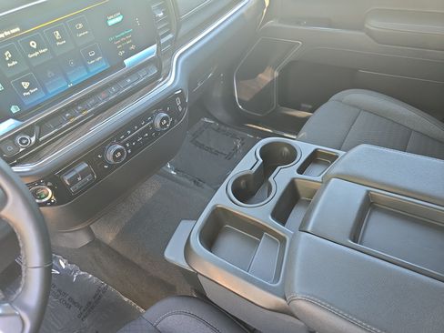 Used 2025 Chevrolet Silverado 1500 LT RWD image 21