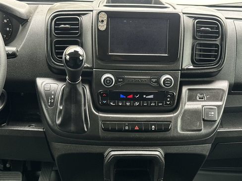 Used 2025 RAM ProMaster 2500 w/ Convenience Group FWD image 25