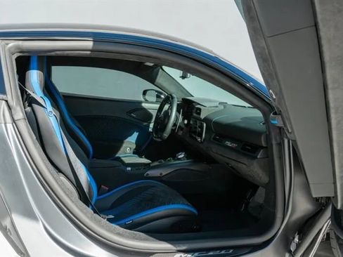 Used 2022 Maserati MC20 Coupe image 15