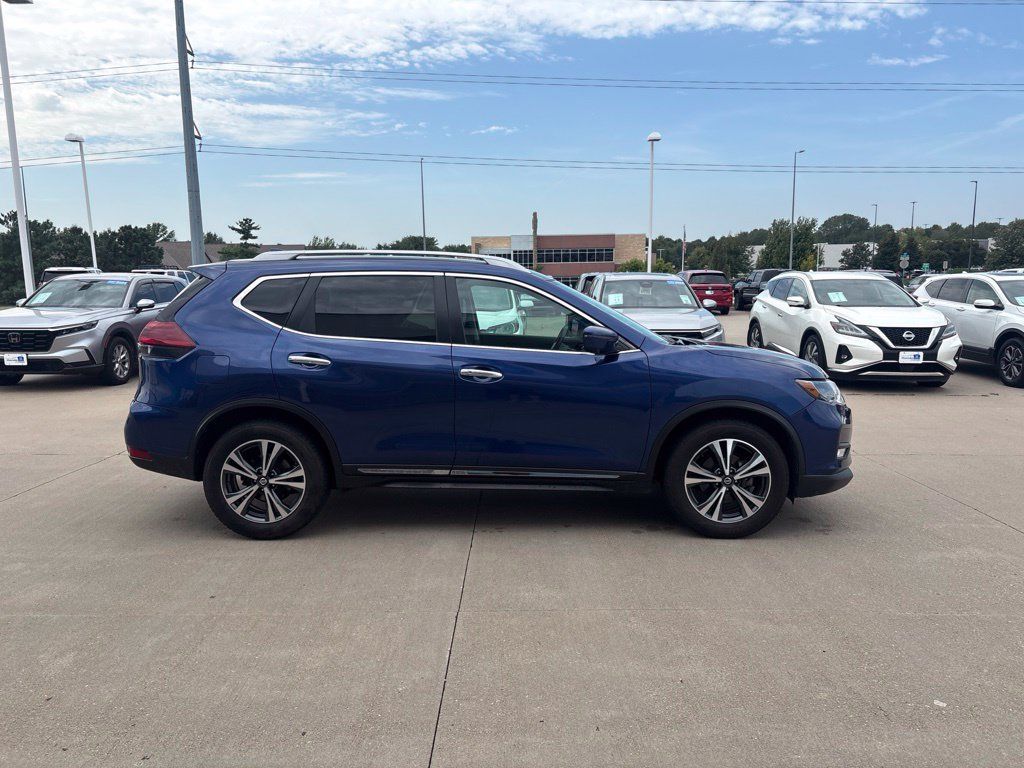 Used 2018 Nissan Rogue SL FWD image 4