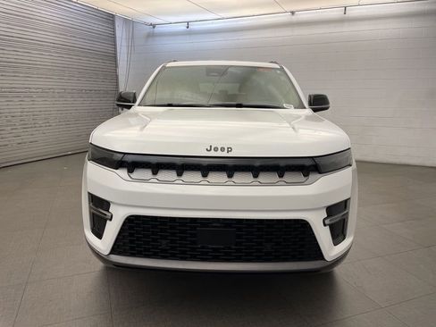 New 2026 Jeep Grand Wagoneer image 9