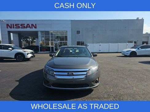 Used 2010 Ford Fusion SE image 1