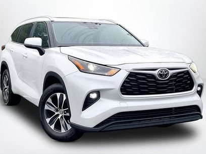 Used 2025 Toyota Highlander XLE