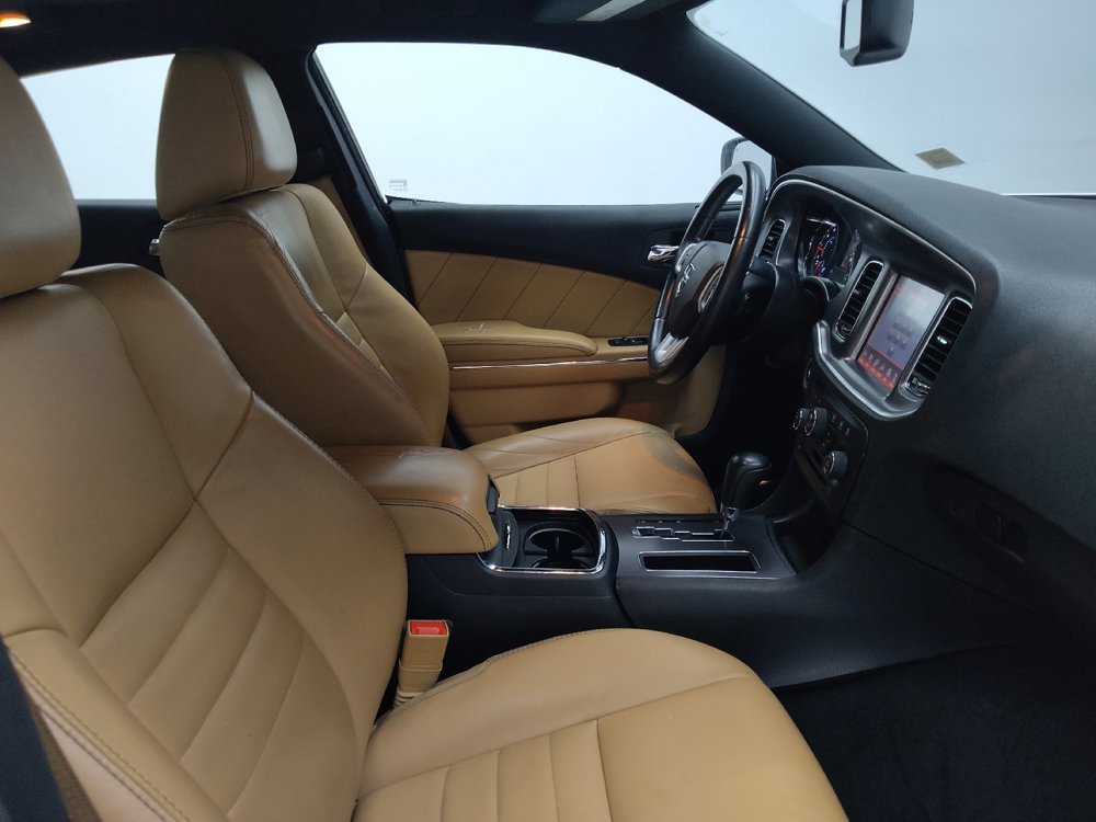 Used 2014 Dodge Charger R/T RWD image 21
