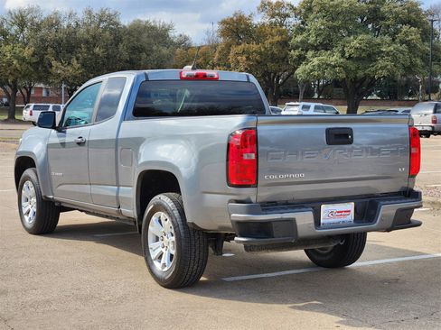 Used 2022 Chevrolet Colorado LT w/ Fleet Safety Package image 4