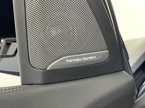 New 2026 BMW X5 xDrive40i w/ M Sport Package image 18