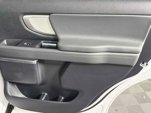 Used 2026 Ford Expedition Active RWD image 16